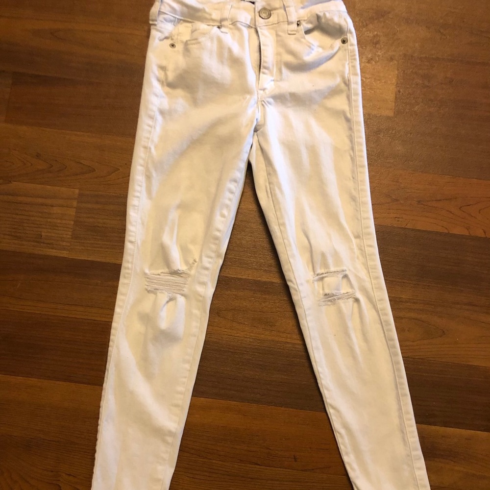 White ripped skinny jeans